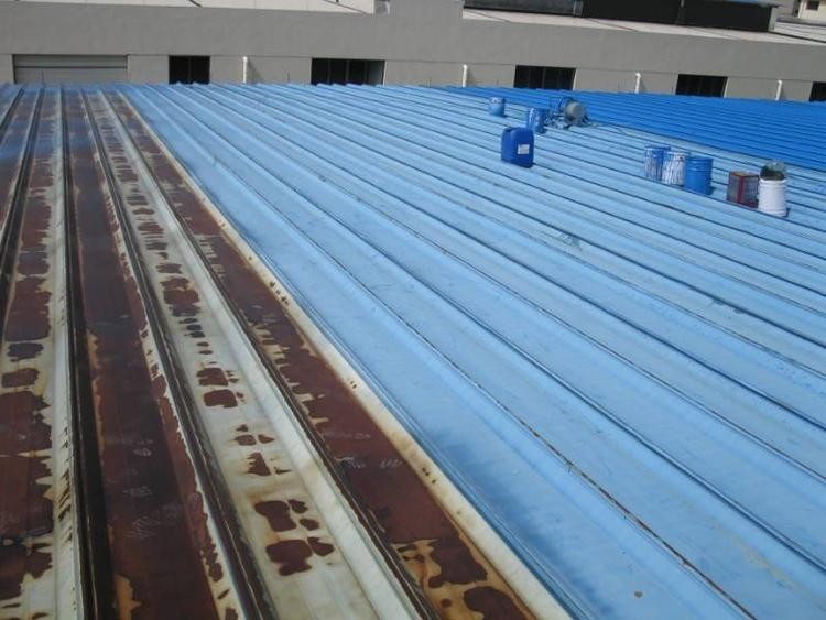 工廠房彩鋼除銹翻新自己做可以嗎？彩鋼噴漆施工工序繁瑣嗎？